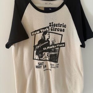 Brandy Melville Short Sleeve Black and White Tee - New York Electric Circus